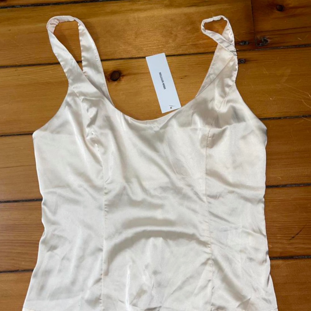 UO TOP FOR @tipsymiss